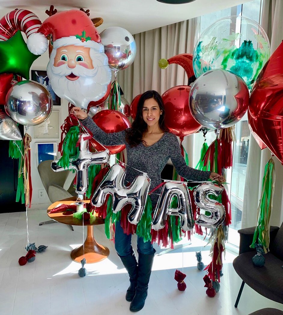 Christmas Theme Santa Head And XMAS Balloon Bouquet