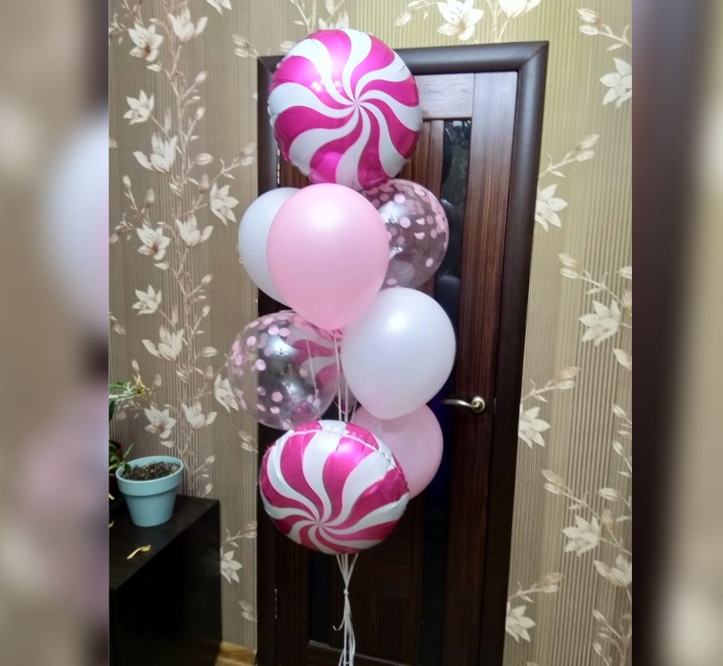 Christmas Candy Round Latex And Confett Bouquet