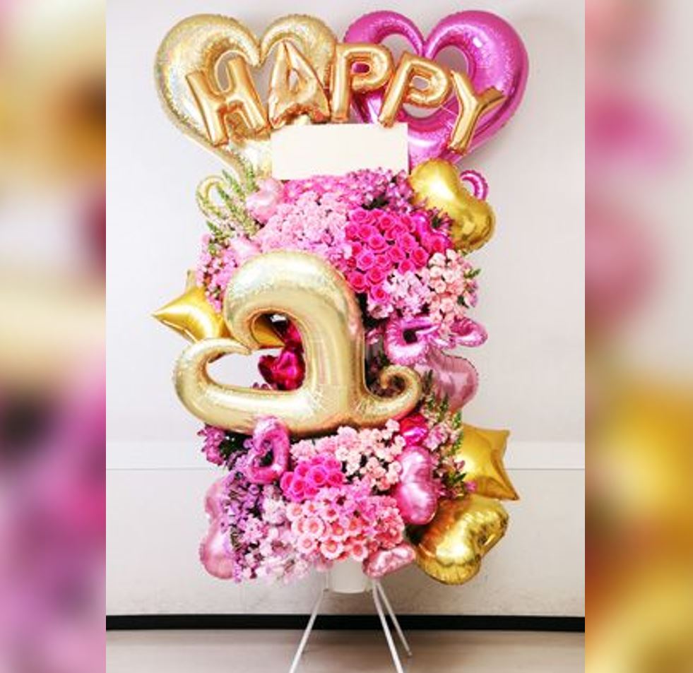 Hollow Hearts And Stars Flowers Balloon Bouquet