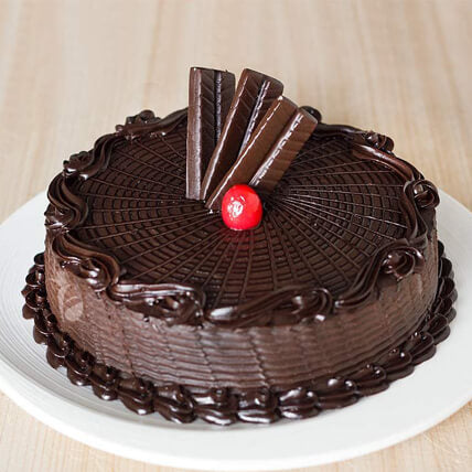 Royal Crunch Cake Half Kg