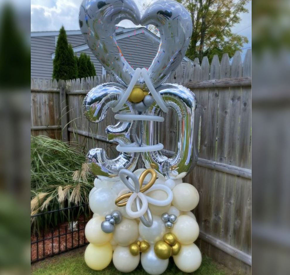 Happy Anniversary Heart & Number Foil Balloon Bouquet