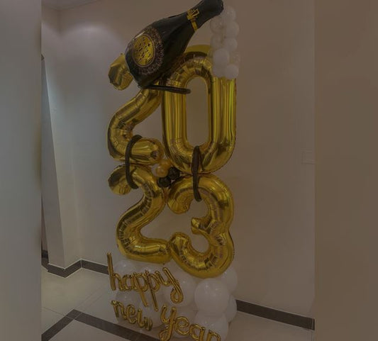 2023 Champagne Bottle Cluster Balloon Bouquet