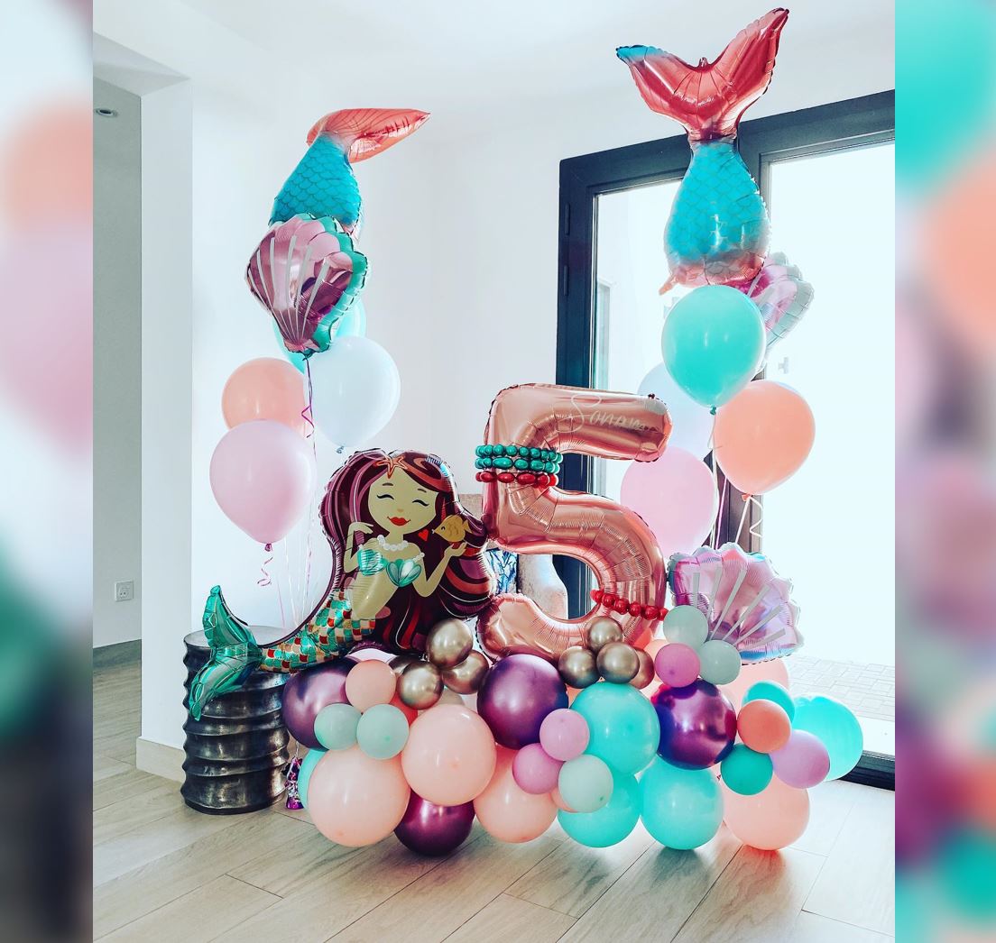 5th Birthday Enchanting Mermaid And Mermaid Sequin Tail  Theme  Balloon Bouquet