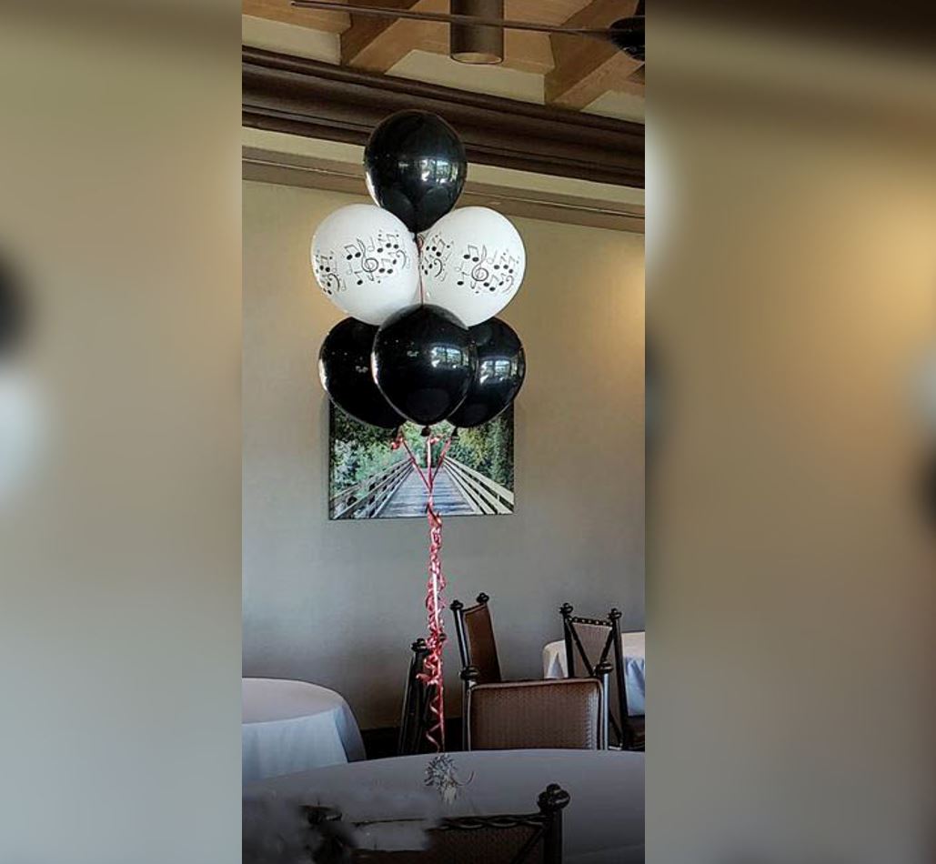 Musical Theme White And Black Latex Balloon Bouquet