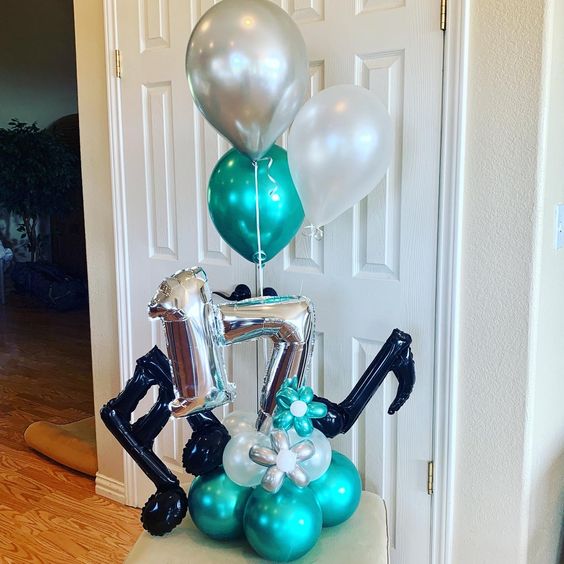 17th Birthday Music Theme Balloon Bouquet