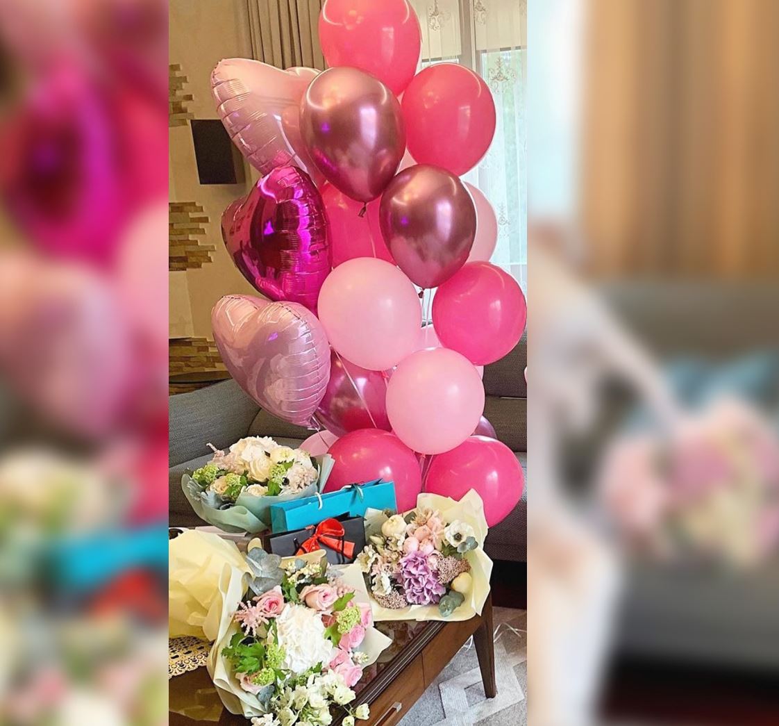 Flowers And Heart Theme Balloon Bouquet
