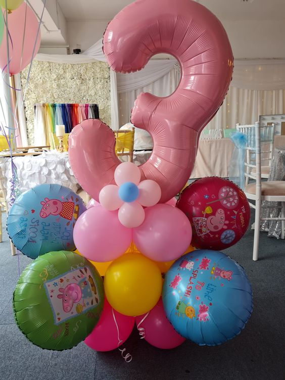 Peppa Pig & Number "3" Supershape Balloon Bouquet