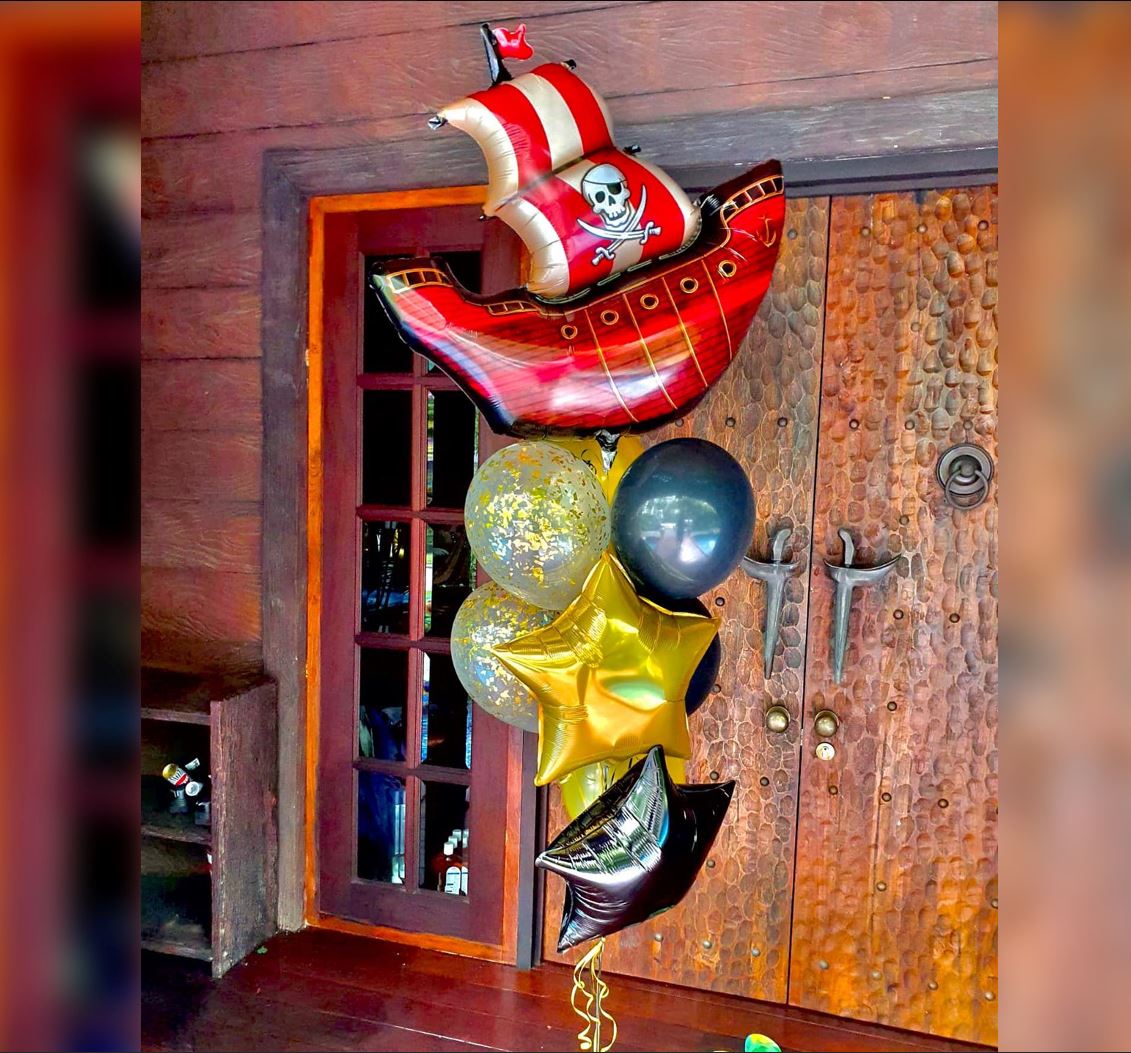 Pirate Ship Theme Balloon Bunch