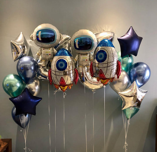 Astronaut Theme Rocket Ship Balloon Bunches
