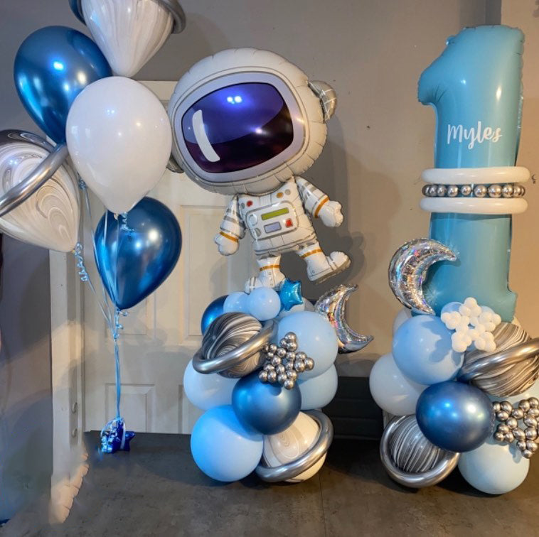 1st Birthday Adorable Astronaut Cluster Balloon Bouquet