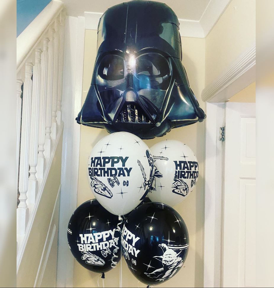 Darth Vader Helmet HBD Star War Balloon Bouquet