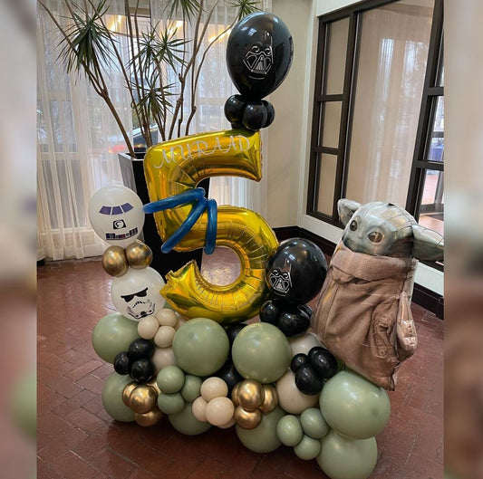 Star War The Child HBD Balloon Bouquet