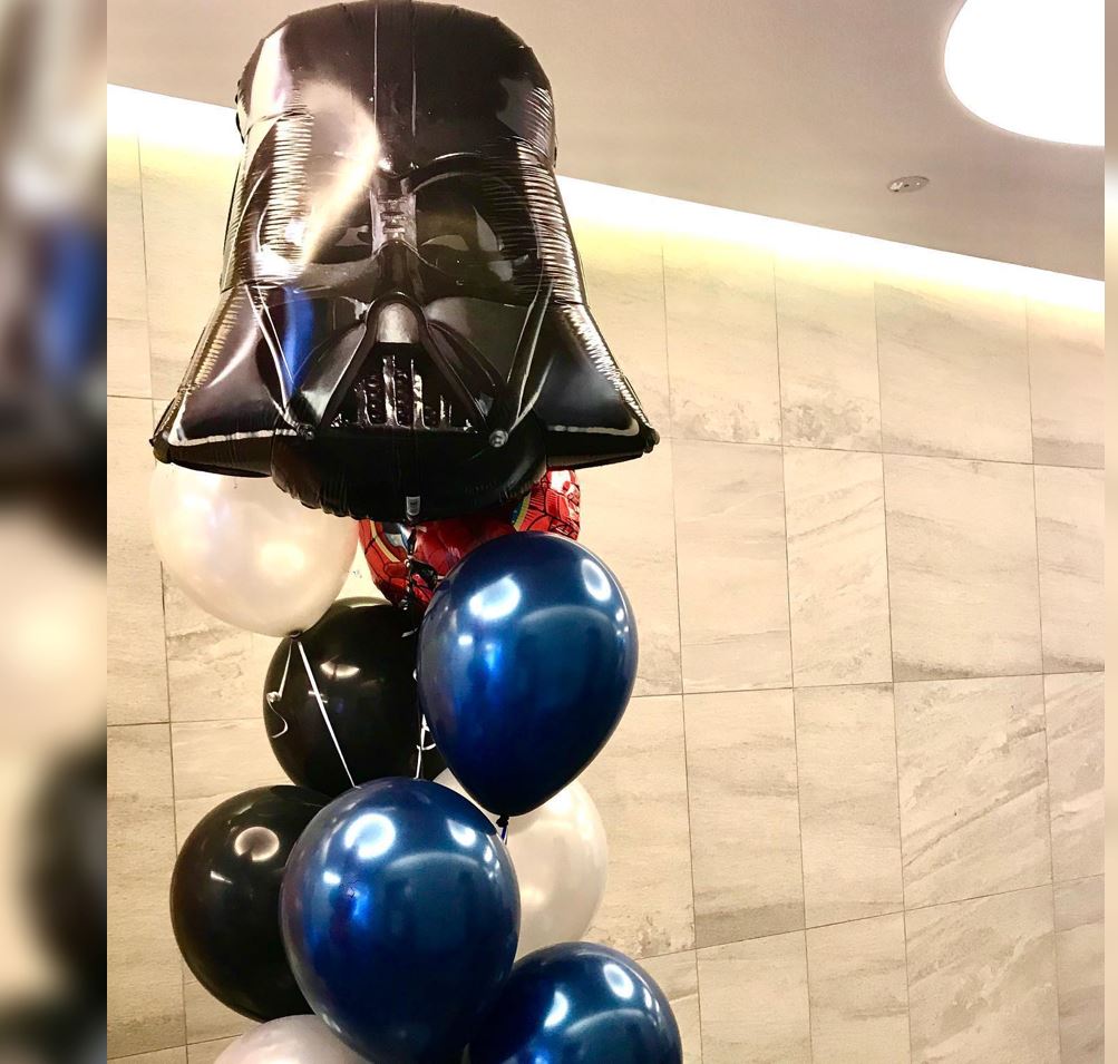 Star War Theme Darth Vader Helmet Balloon Bouquet