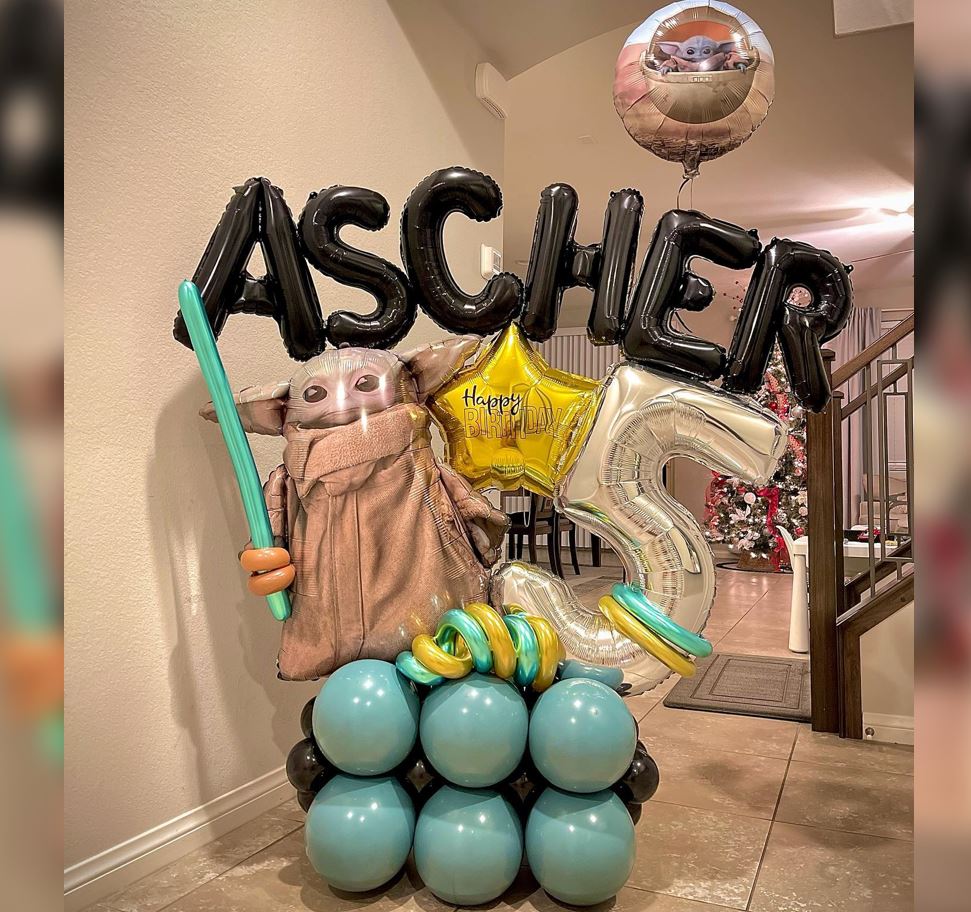 5th Birthday Star War The Child Balloon Bouquet