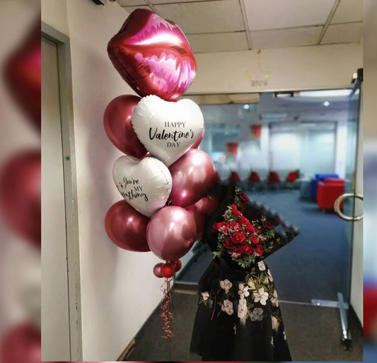 Valentine Lip Chrome Balloon Bouquet