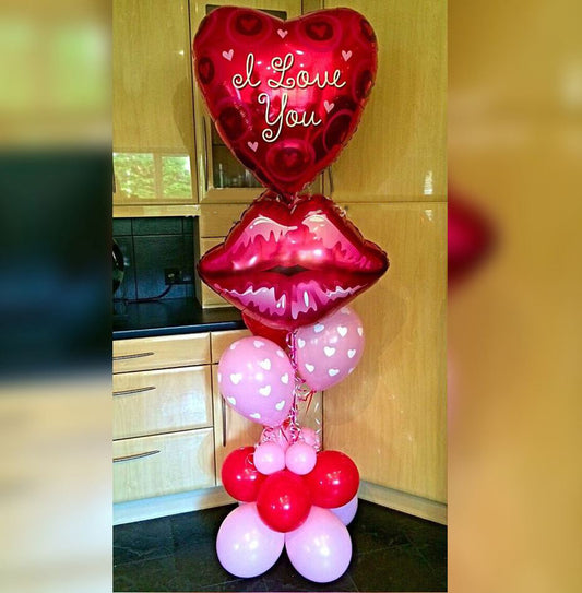 Love You Heart Lip Balloon Bouquet