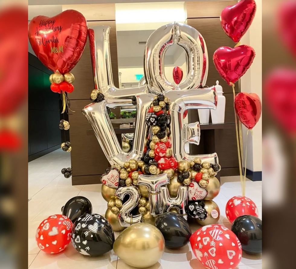 Valentine Love Cluster Balloon Bouquet