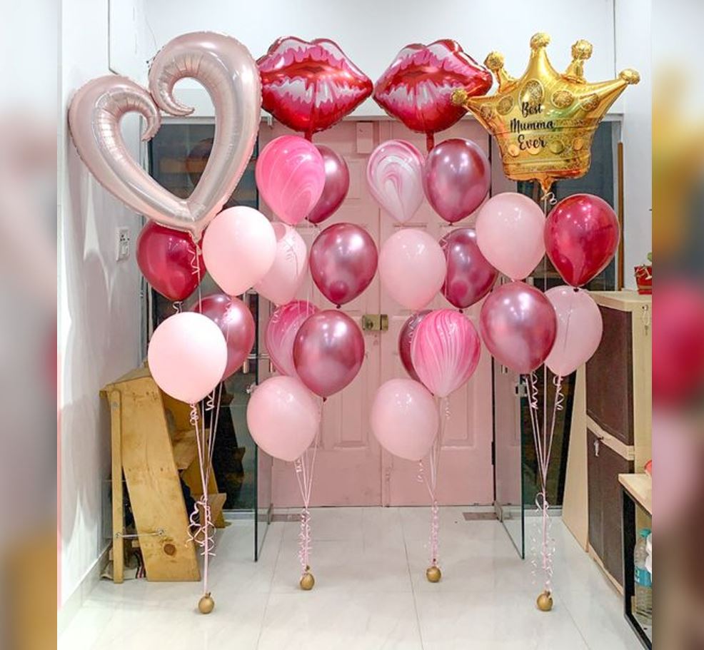 Hollow Heart Lips  Theme Balloon Bouquet